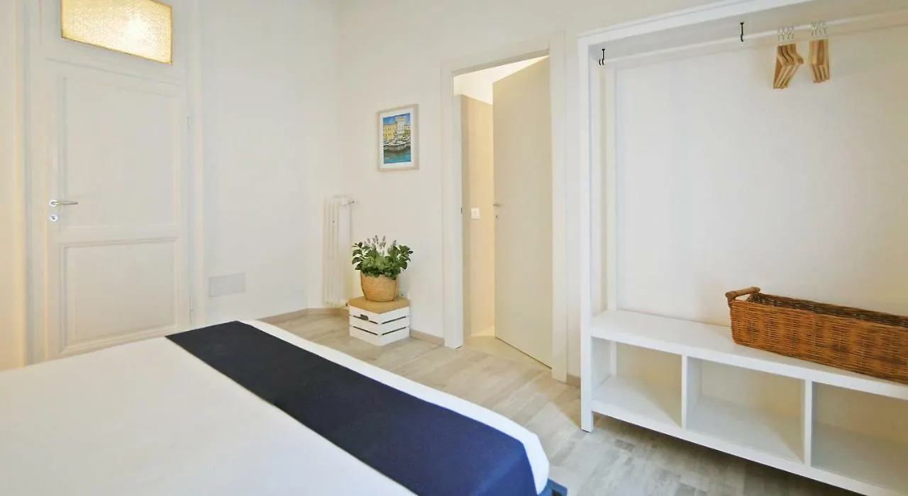 Pompeo Magno White Luxury Apartment Rom Italien