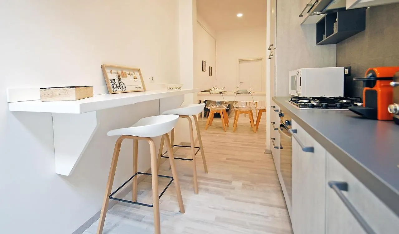 Pompeo Magno White Luxury Apartment Rom