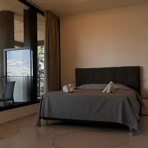 https://apt-puglia-promenade-5.barihotels.org
